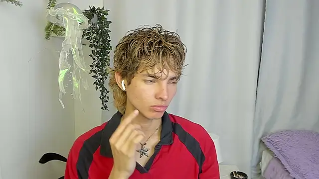 santy-kitty online show from 8, 10, 2025