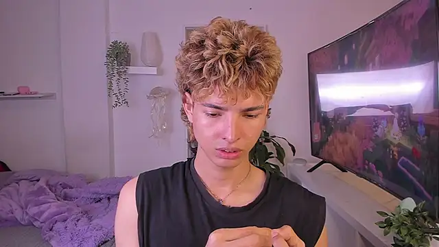 santy-kitty online show from 10, 11, 2025