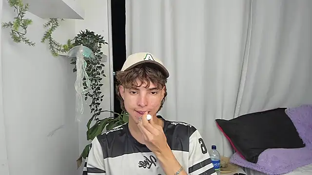 santy-kitty online show from 11, 1, 2026