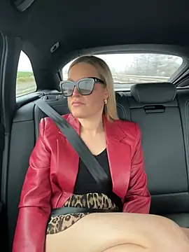 Sissy-Bee online show from 31, 12, 2024