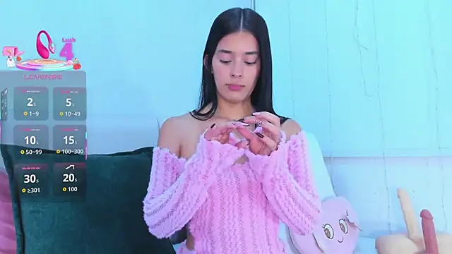 Isaa Queen online show from 20, 11, 2025