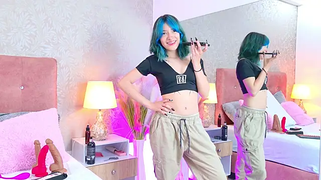 AlliciaKim online show from 13, 10, 2025