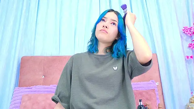 AlliciaKim online show from 28, 11, 2025