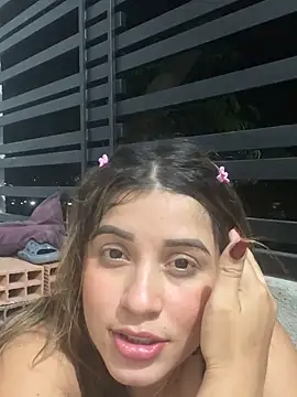 perlita05 online show from 4, 10, 2025