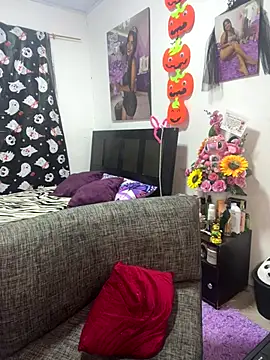 perlita05 online show from 27, 10, 2025