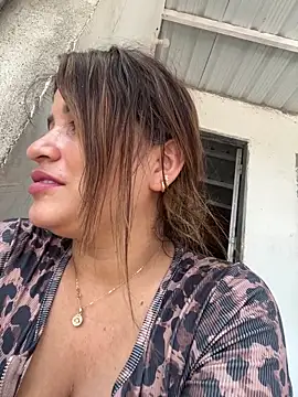 perlita05 online show from 11, 9, 2025