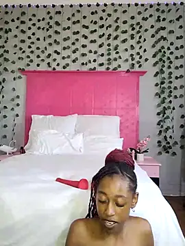 Snapshot of 02Boitybaby chatting on 12, 6, 2026 02Boitybaby online show from 12, 6, 2026