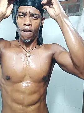 MAXIMO JHONS online show from 12, 9, 2025