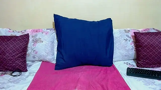 DiamondLuv29 online show from 11, 11, 2025