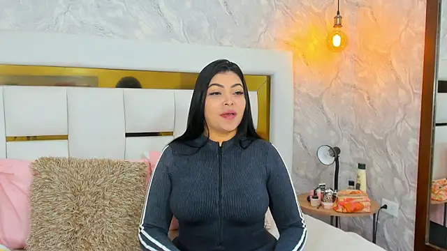 EmaBakker online show from 5, 4, 2026