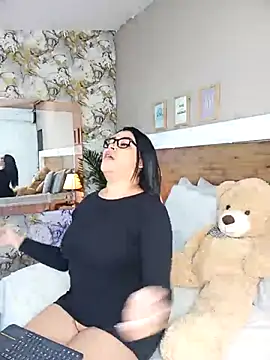 EmaBakker online show from 22, 9, 2025