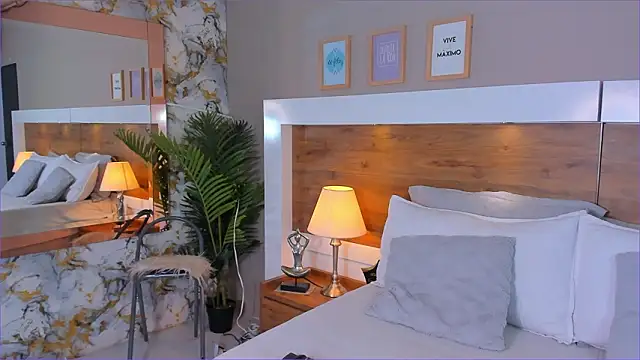 Snapshot of EmaBakker chatting on 9, 2, 2026 EmaBakker online show from 9, 2, 2026