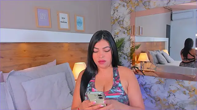 EmaBakker online show from 23, 11, 2025