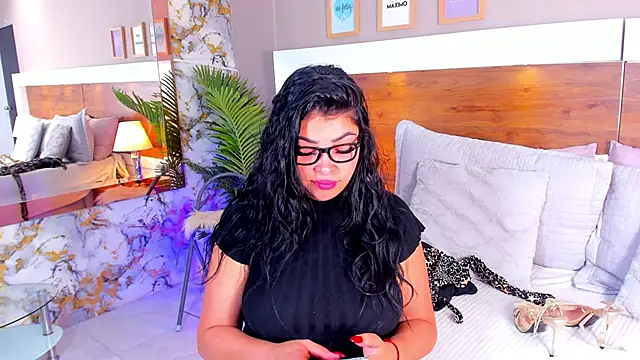 EmaBakker online show from 18, 10, 2025