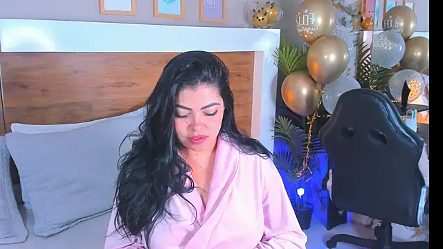 EmaBakker online show from 12, 4, 2026