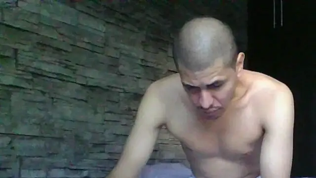 Sexylatin64 online show from 1, 6, 2026