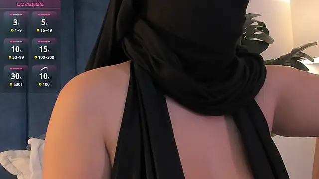 Snapshot of _malih_ chatting on 24, 10, 2025 malih online show from 24, 10, 2025