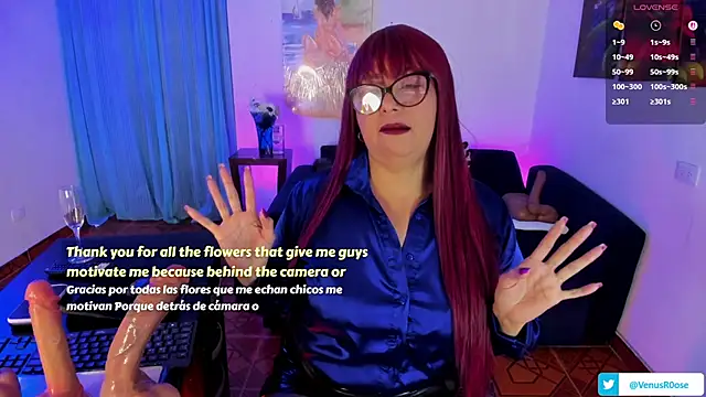 Snapshot of Venus_R0se chatting on 25, 10, 2025 Venus R0se online show from 25, 10, 2025