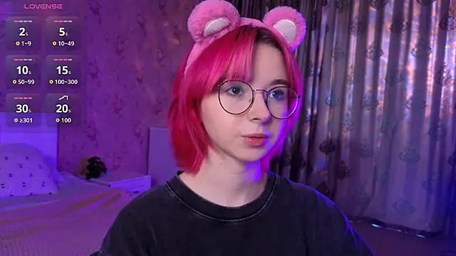 Nora Failure online show from 13, 9, 2025