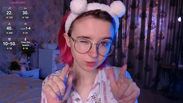 Nora Failure online show from 2, 10, 2025