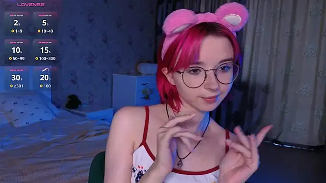 Nora Failure online show from 10, 9, 2025