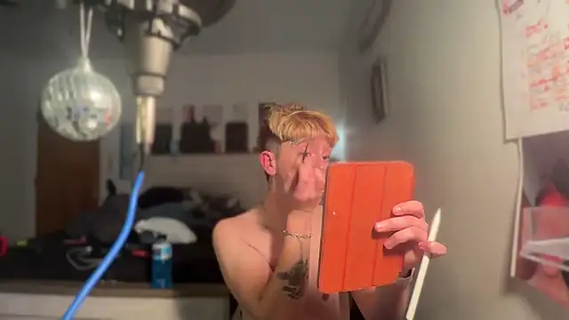 twentywithafelonyy online show from 26, 2, 2025