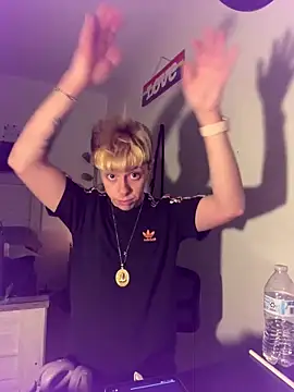 twentywithafelonyy online show from 21, 1, 2025