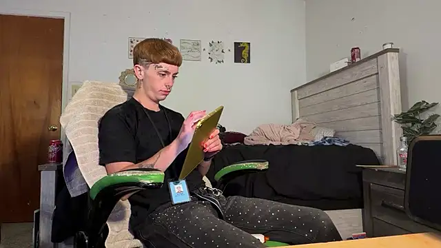 twentywithafelonyy online show from 15, 11, 2025