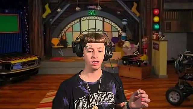 twentywithafelonyy online show from 22, 9, 2025