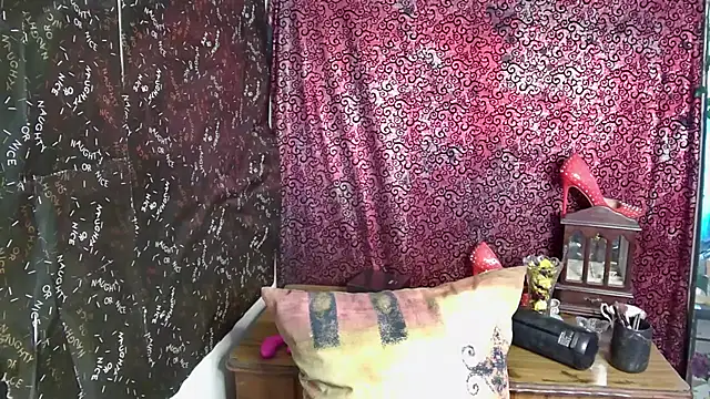 GoddessLorenaTheeSiren online show from 2, 12, 2025