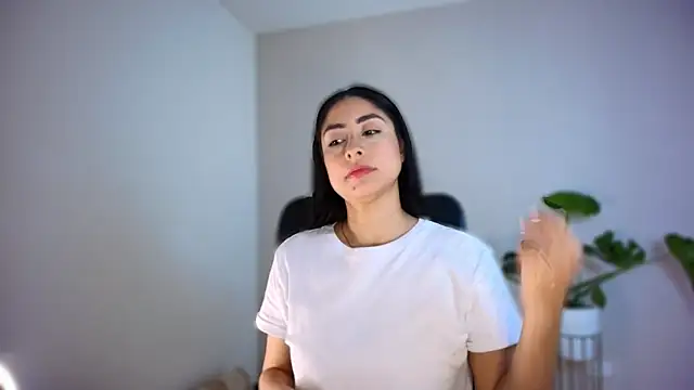 auroracaruso11 online show from 19, 3, 2026