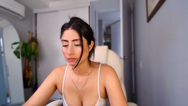 auroracaruso11 online show from 21, 10, 2025