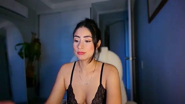 auroracaruso11 online show from 24, 10, 2025