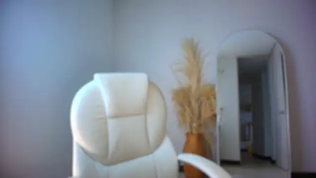 auroracaruso11 online show from 12, 11, 2025