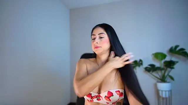 auroracaruso11 online show from 6, 2, 2026