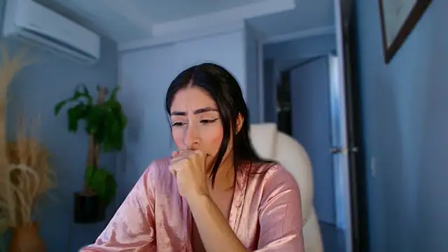 auroracaruso11 online show from 10, 9, 2025