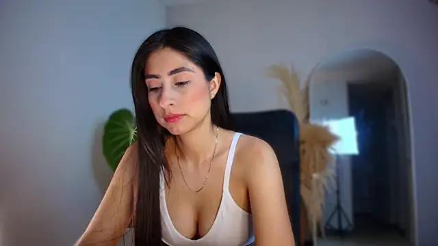 auroracaruso11 online show from 27, 11, 2025