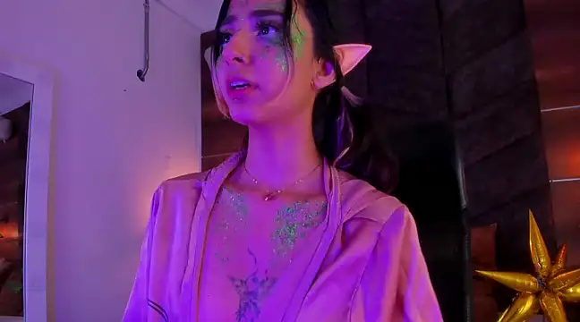 ParisFox  online show from 18, 3, 2025