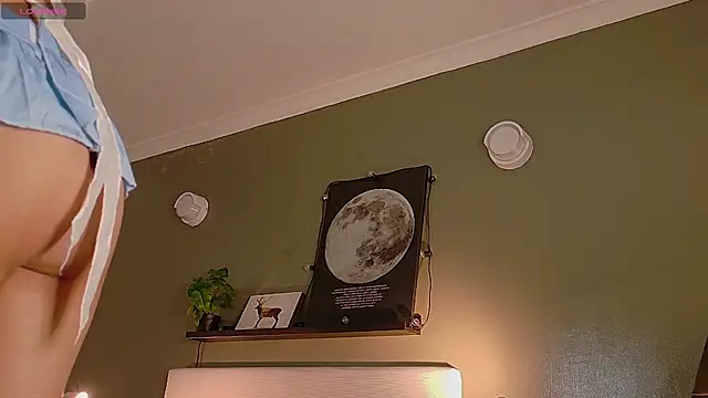 ParisFox  online show from 17, 10, 2025