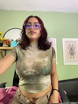 Liittleluaa  online show from 8, 3, 2025