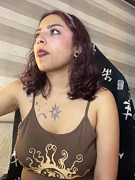 Liittleluaa  online show from 19, 2, 2025