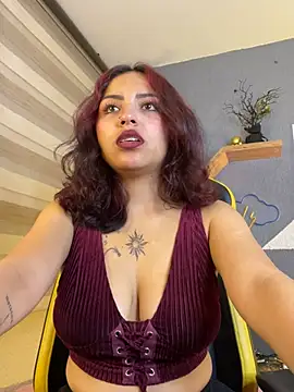 Liittleluaa  online show from 22, 2, 2025