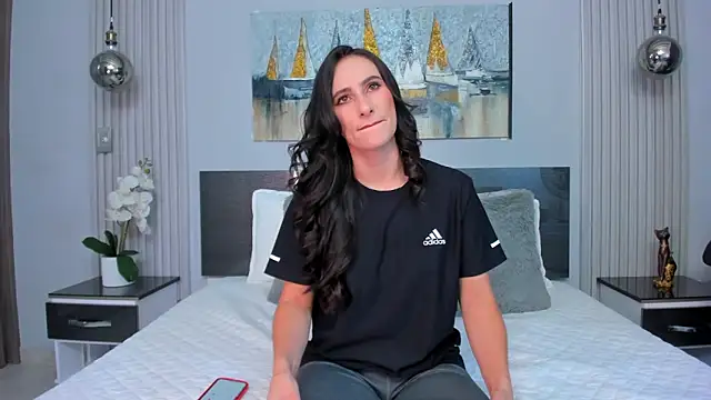 SaraGomez1 online show from 20, 5, 2026