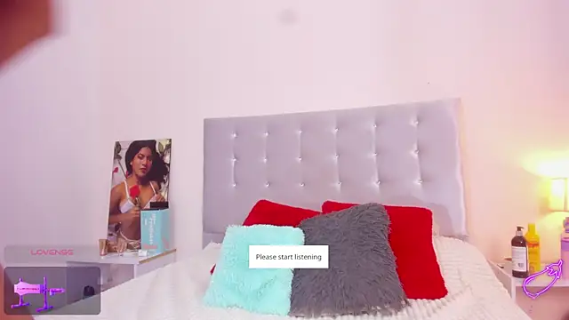 NiaBlanco online show from 19, 9, 2025