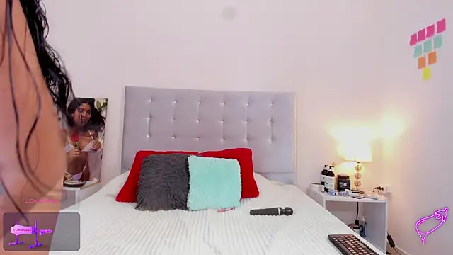 NiaBlanco online show from 29, 9, 2025