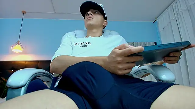 Lobo 17  online show from 15, 3, 2025