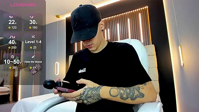 Lobo 17  online show from 11, 2, 2026