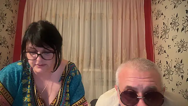 Snapshot of StellarTeam chatting on 2, 3, 2025 StellarTeam online show from 2, 3, 2025