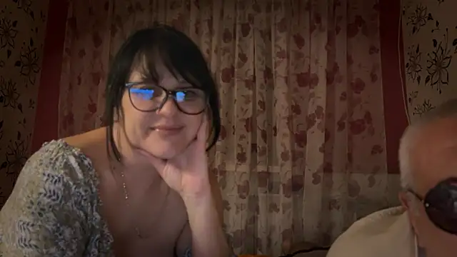 Snapshot of StellarTeam chatting on 13, 11, 2025 StellarTeam online show from 13, 11, 2025