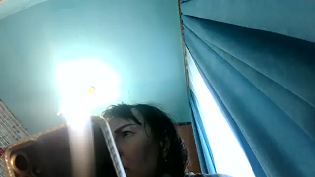 Snapshot of luhia5 chatting on 8, 7, 2026 luhia5 online show from 8, 7, 2026
